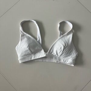 Crop Shop Boutique, white sports bra, NEVER WORN, size S